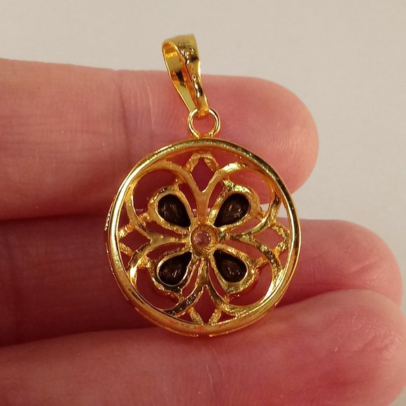 18K Yellow Gold Filled Flower Black Onyx Diamond Zircon Carved Necklace Pendant - Picture 5 of 9
